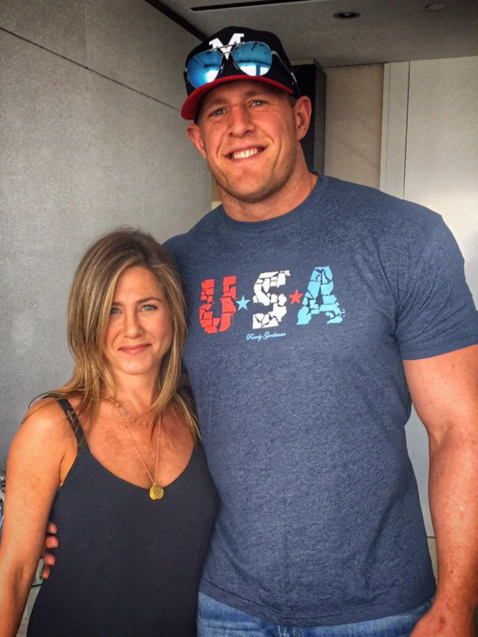 JJ Watt Jennifer Aniston twitter photo