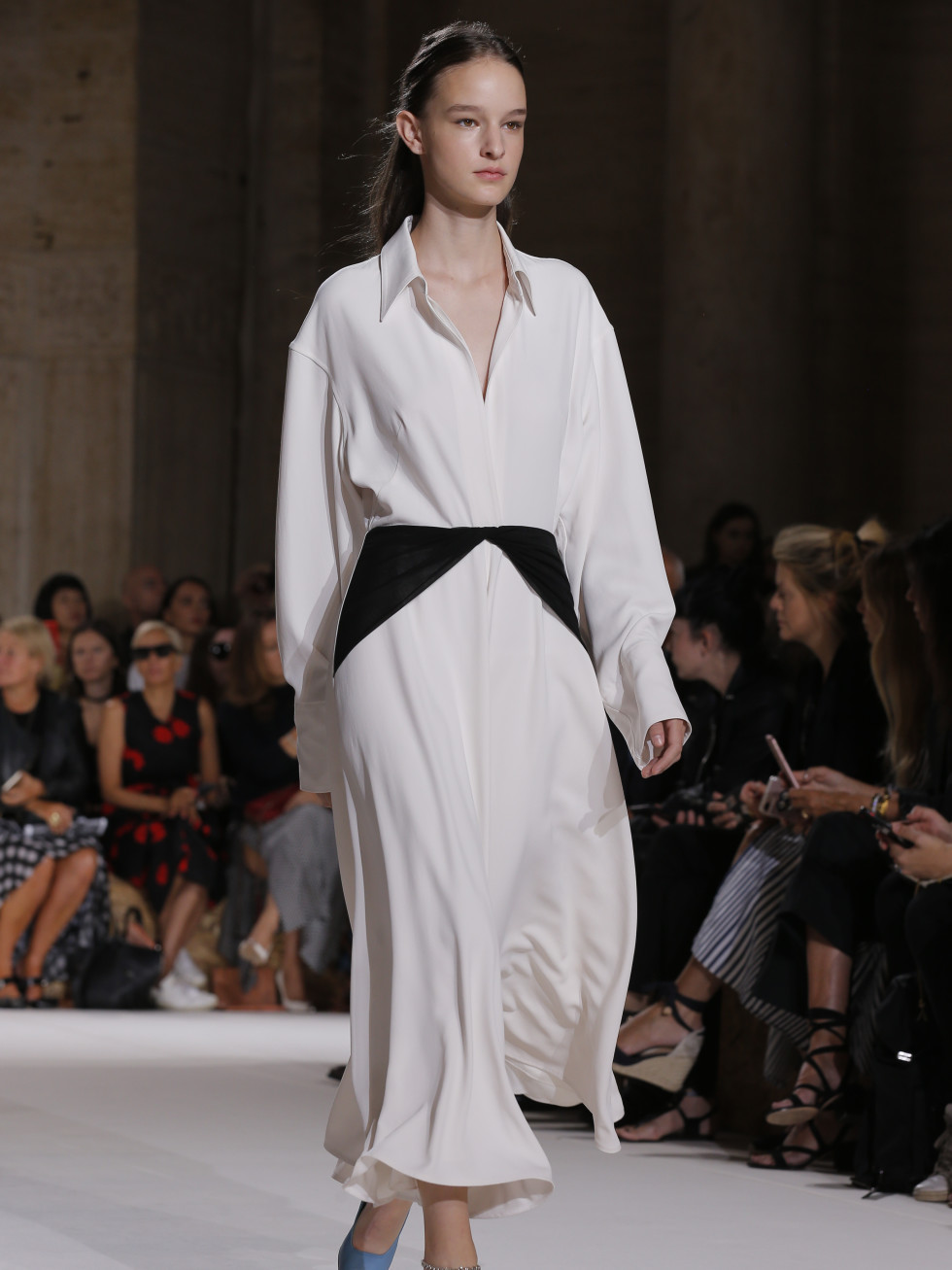 Victoria Beckham look 32 spring 2018