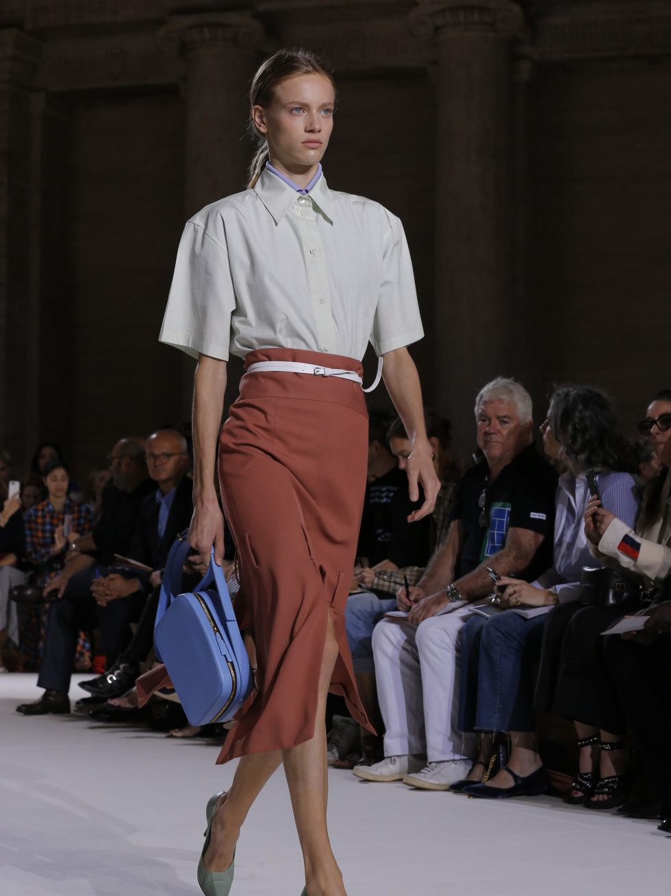 Victoria Beckham look 2 spring 2018