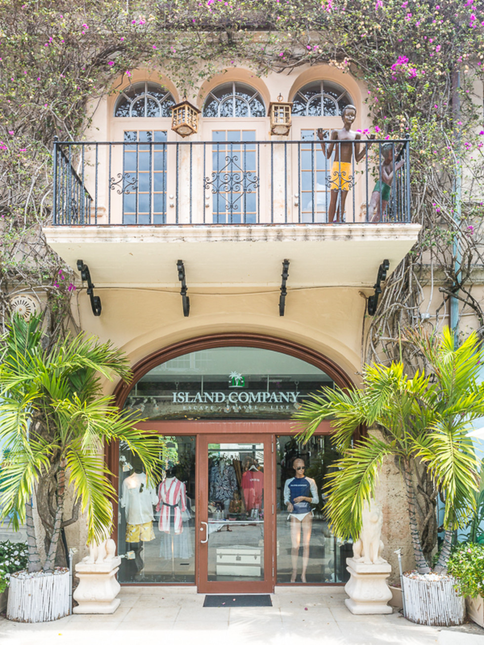 Travel Palm Beach - Worth Avenue shops