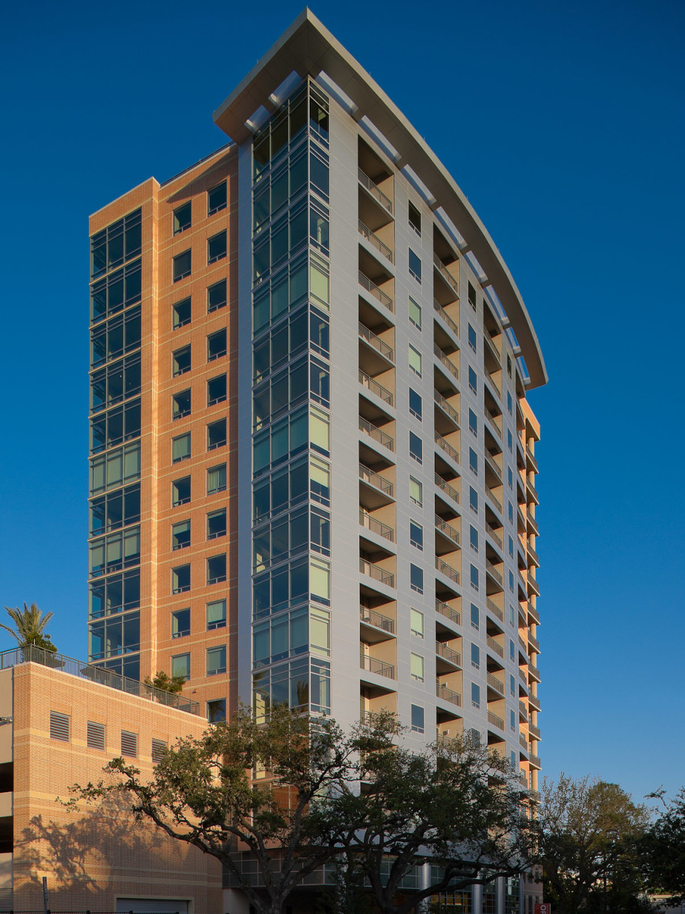 Luxury highrise living has garden appeal in this Highland Tower condo