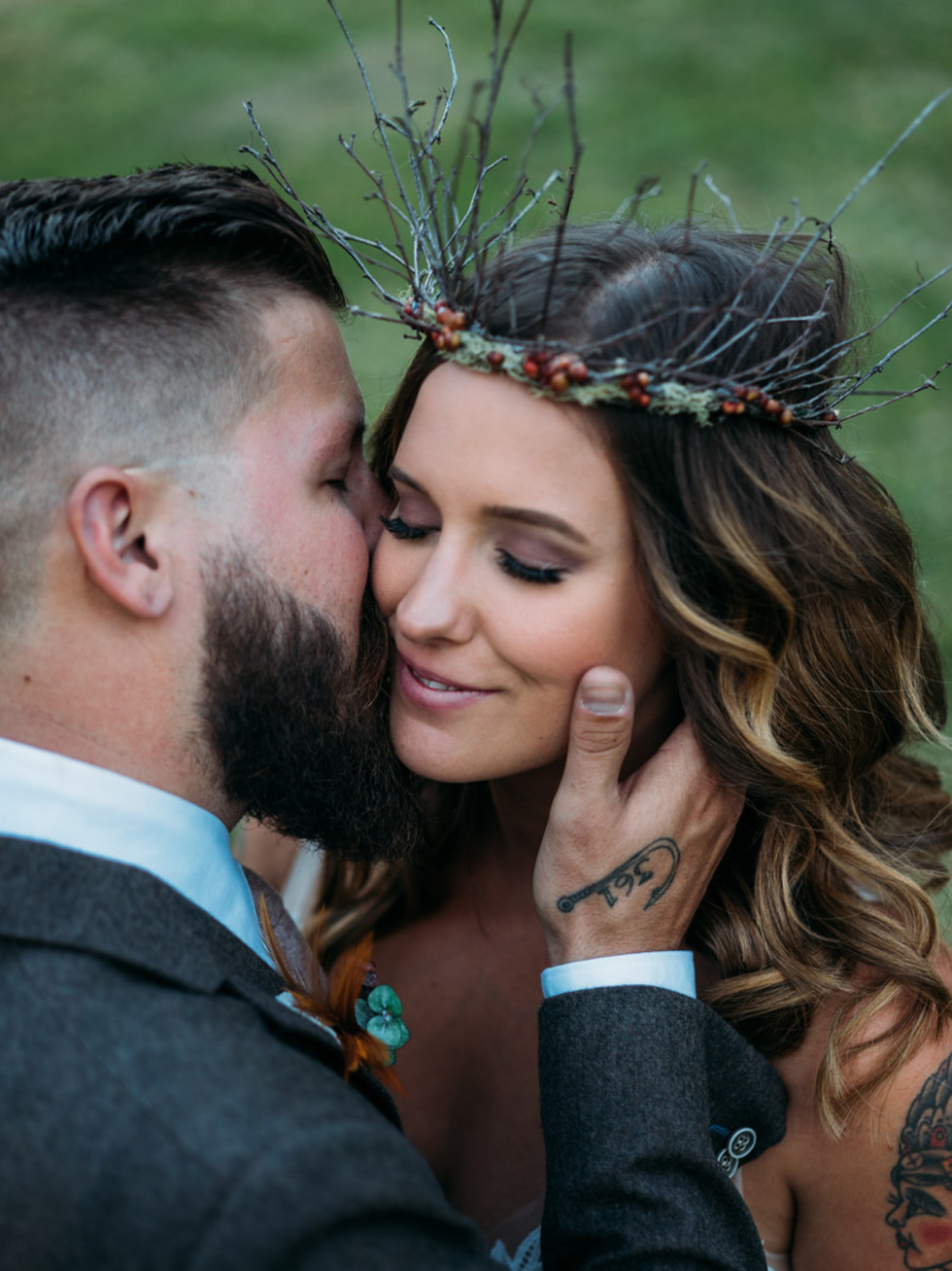 Alysa Thornely Matthew Reininger wedding