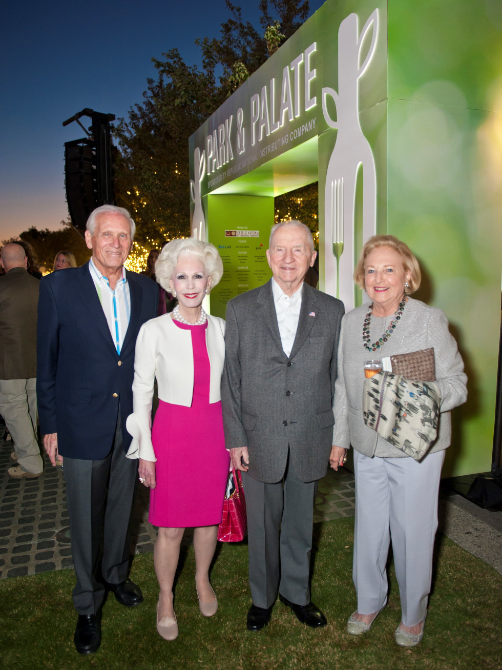 Jody Grant, Sheila Grant, Ross Perot, and Margot Perot, Park & Palate