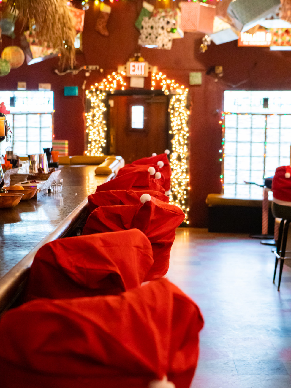 Nickel City Sippin' Santa