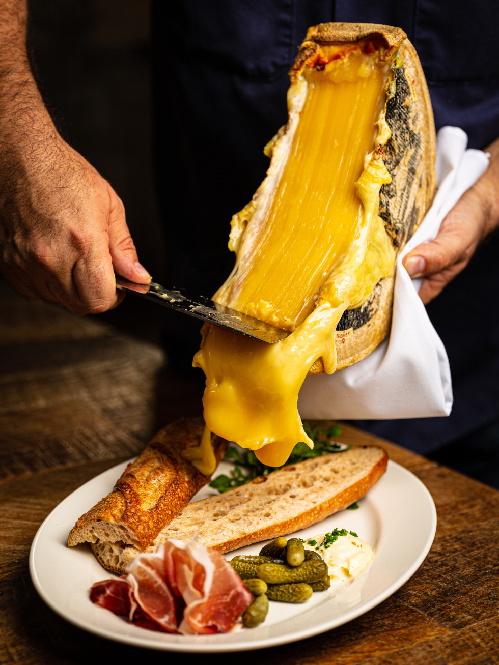 San Antonio S Pearl Neighborhood Says Bonjour To New French Brasserie Culturemap San Antonio San Antonio S Pearl Neighborhood Says Bonjour To New French Brasserie Culturemap San Antonio