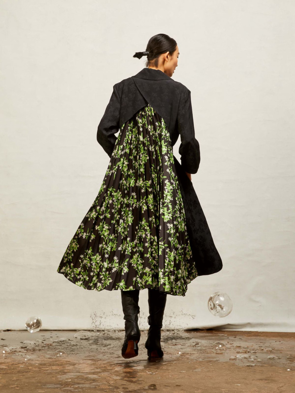 Hanh Collection