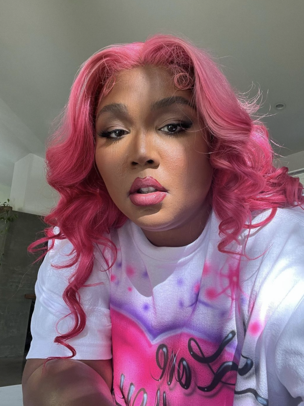 Lizzo pink hair