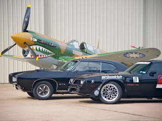 Cavanaugh Flight Museum presents Wheels & Warbirds