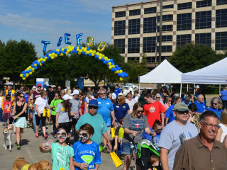 Canine Companions for Independence presents DogFest Walk 'n Roll DFW