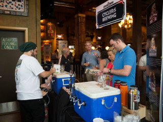 House of Blues presents Local Brews, Local Grooves