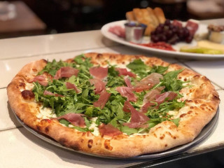 Olivella's pizza