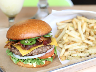 Hopdoddy Burger Bar