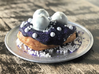 Gourdoughs San Antonio Bidi Bidi Bon Bon doughnut
