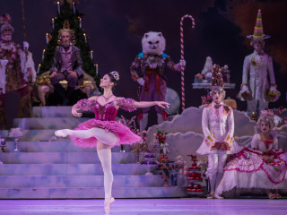 Houston Ballet Principal Karina González as Sugar Plum Fairy with Artists of Houston Ballet in Stanton Welch’s The Nutcracker