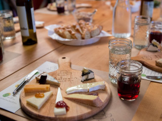 Juliet & Antonelli’s Virtual Wine and Cheese Tasting