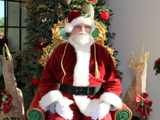 B&B Butchers & Restaurant presents Brunch & Photos with Santa