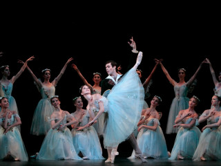 Houston Ballet principals Yuriko Kajiya and Connor Walsh in Stanton Welch’s Madame Butterfly