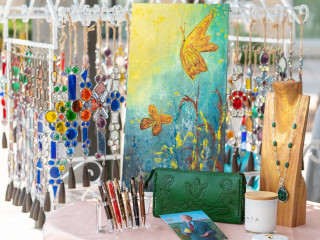 Pearland Art & Crafts on the Pavilion