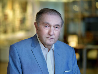 Dr. Ervin Adam