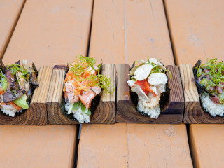 Hand rolls