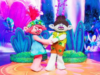 Trolls Live!