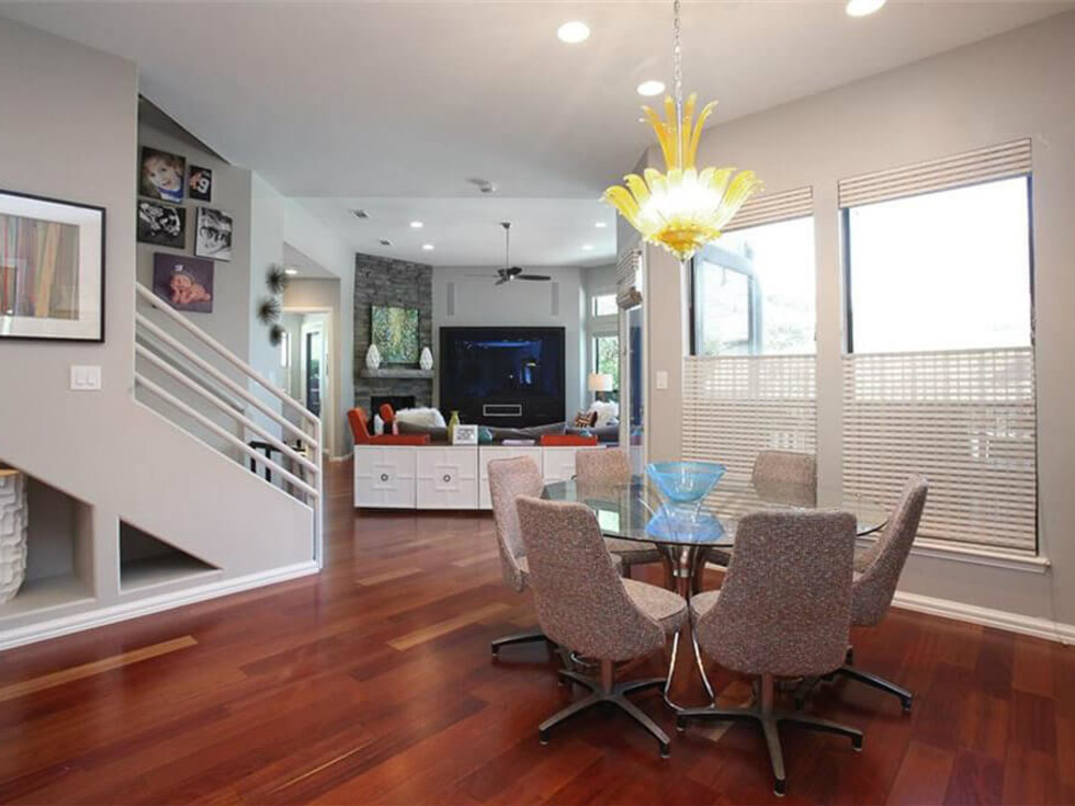 1608 Dowling Dr.