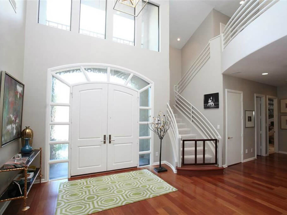 1608 Dowling Dr.
