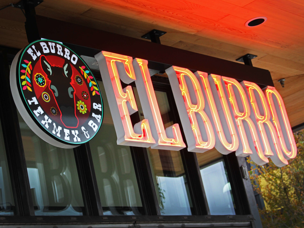 El Burro Tex Mex and Bar restaurant sign