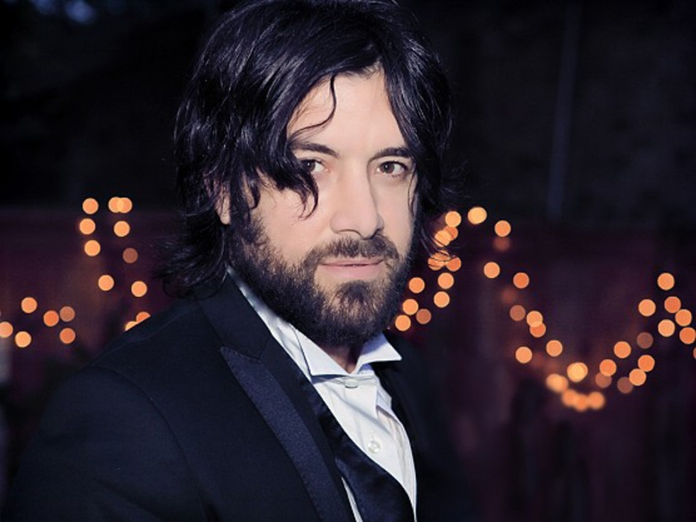 Bob Schneider talks jazz standards, spontaneity and the ...