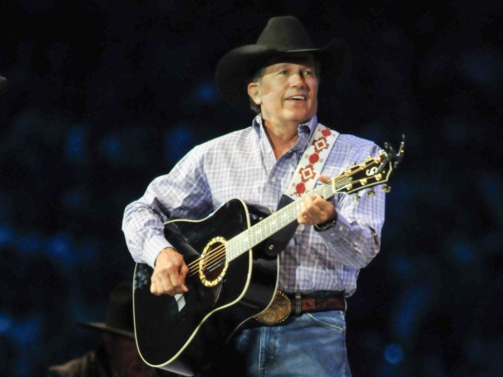 Country stars line up for Strait's final tour date in Arlington