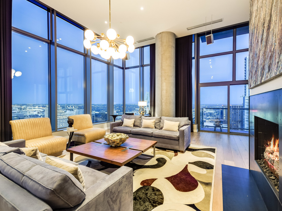 View of Glamorous Austin penthouse encircles itself with the best views ...