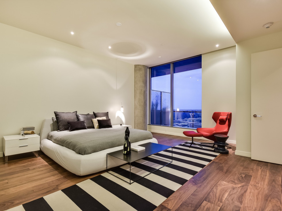 210 Lavaca Austin condo for sale bedroom