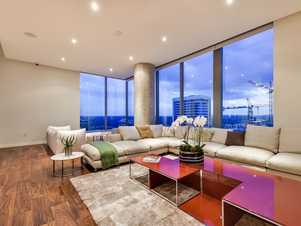 210 Lavaca Austin condo for sale living room