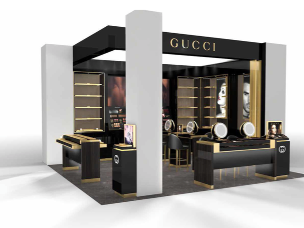 gucci store in saks fifth avenue