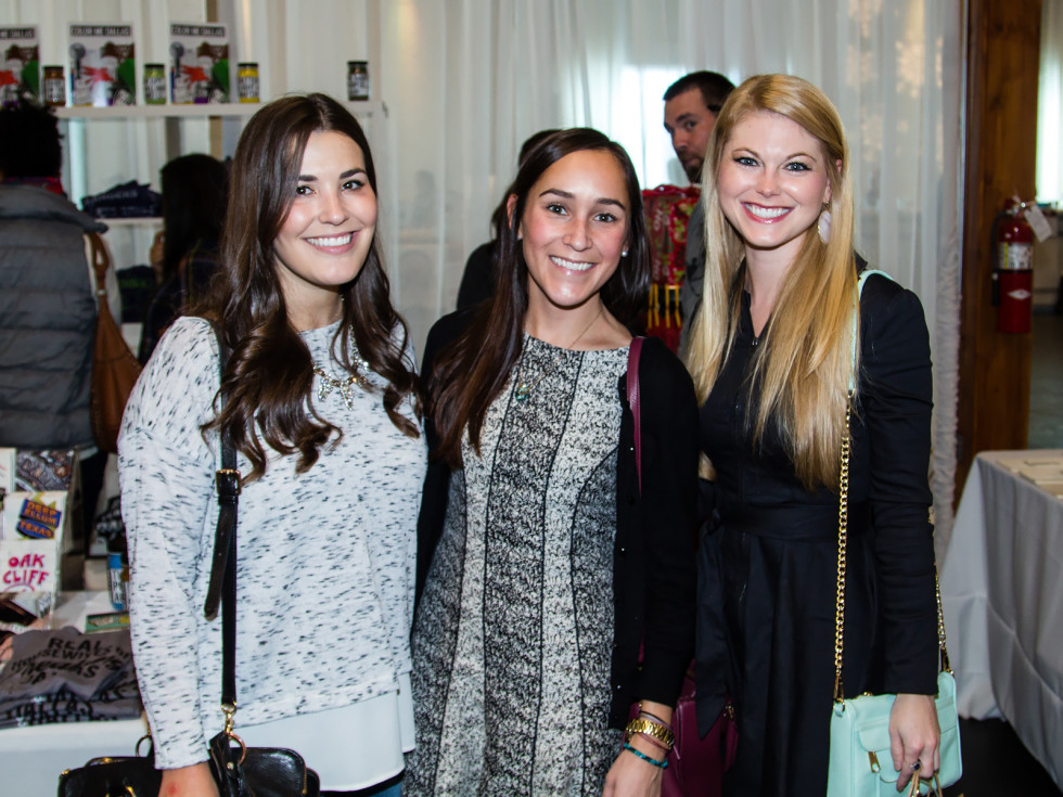 Emily Boaz, Victoria Waggoner, Hillary Barwick