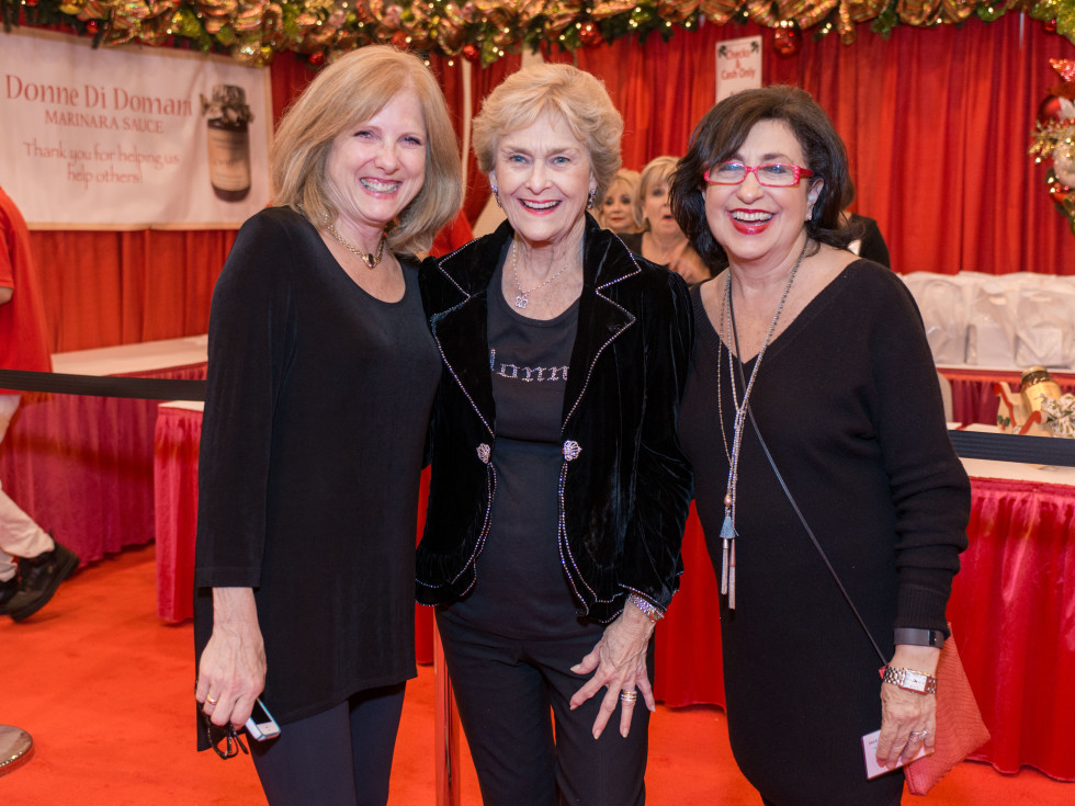 News, Shelby, Nutcracker Market, Nov. 2015, Debbie Aspromonte Simon, Annette Strake, Roz Pactor