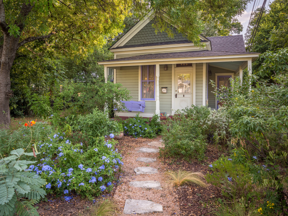 Historic Hyde Park Homes Tour 2015 Avenue A folk victorian cottage house