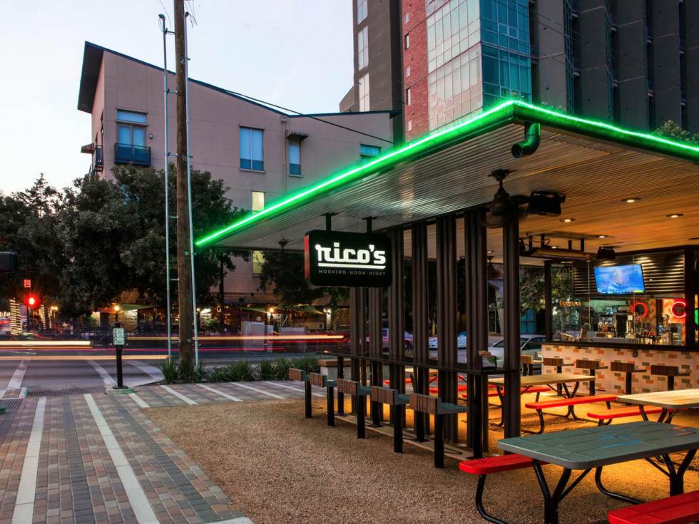 Houston, Rico's Midtown, October 2015, patio