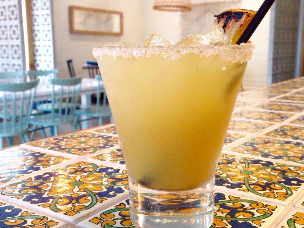 Alcomar Mariscos y Mas Austin restaurant drink cocktail margarita 2015