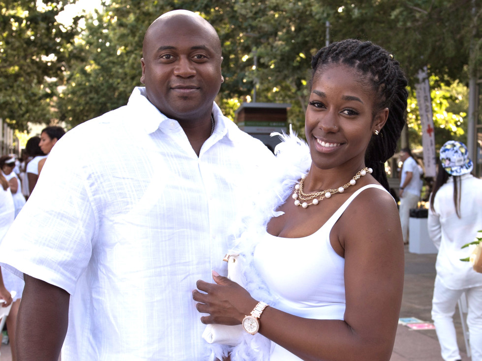 Très chic picnic with all-white dress code takes over ...