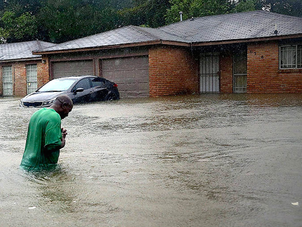 Saluting The Real Heroes Of Harvey First Responders And Volunteers Culturemap Houston