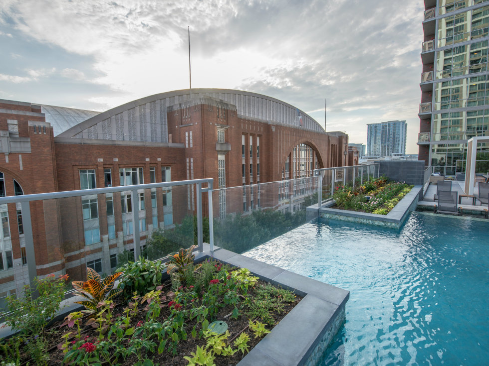 Ascent Victory Park Dallas apartments