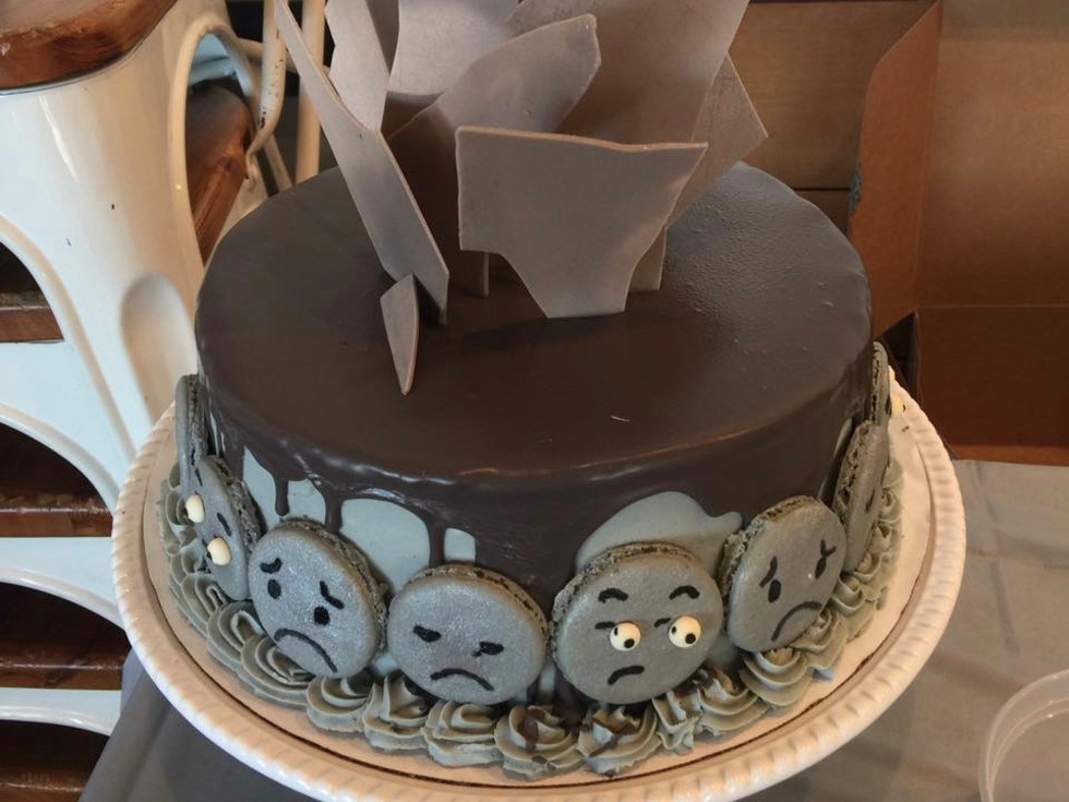 Depressed Cake Shop Susan Molzan Petite Sweets