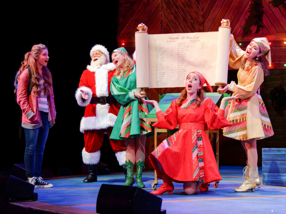 Casa MaƱana presents Santa Claus: a New Musical