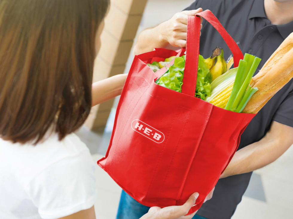 Supermarket chain rolls out curbside pickup to select HTown shoppers CultureMap Houston