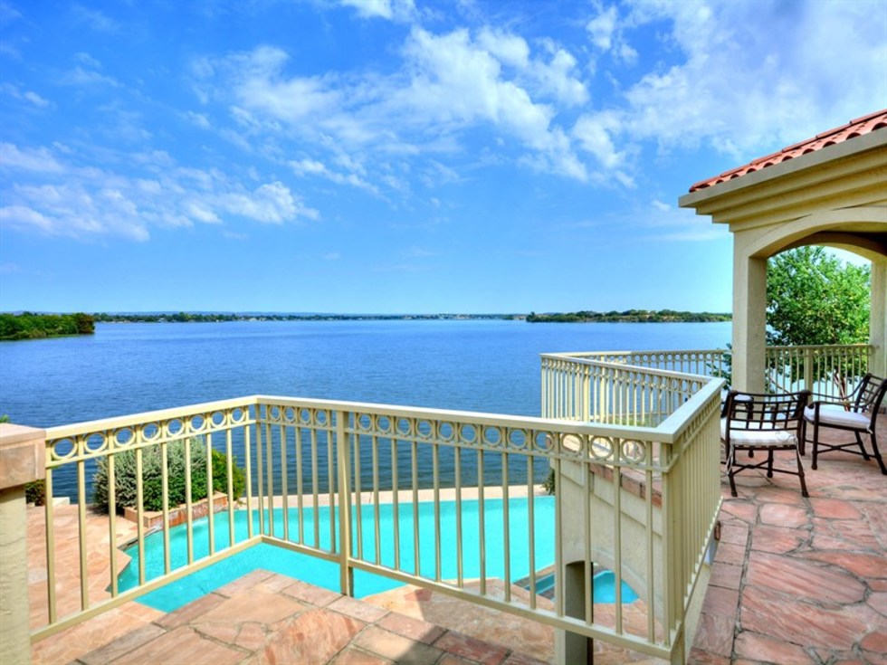 Horsehoe Bay home