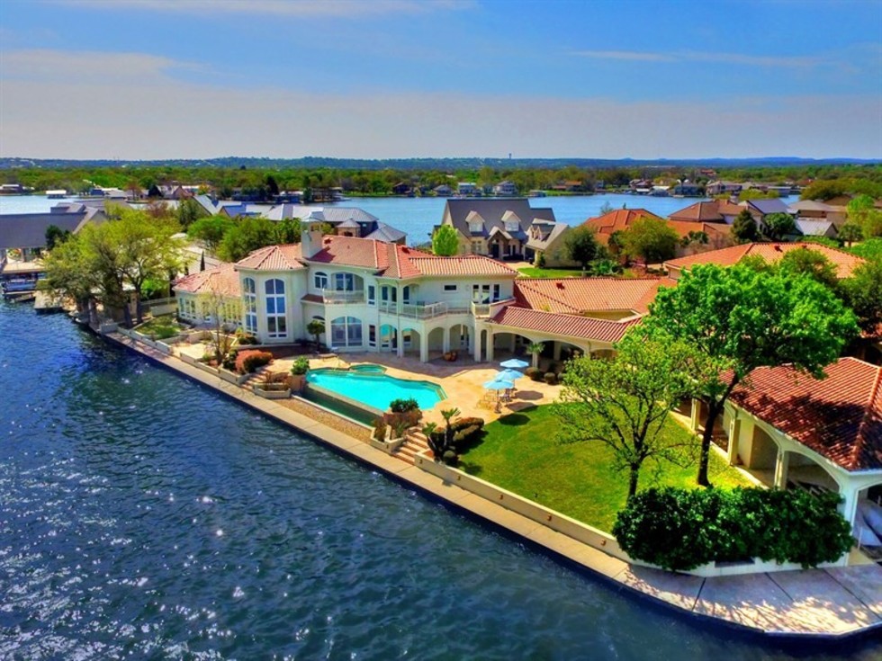Horsehoe Bay home