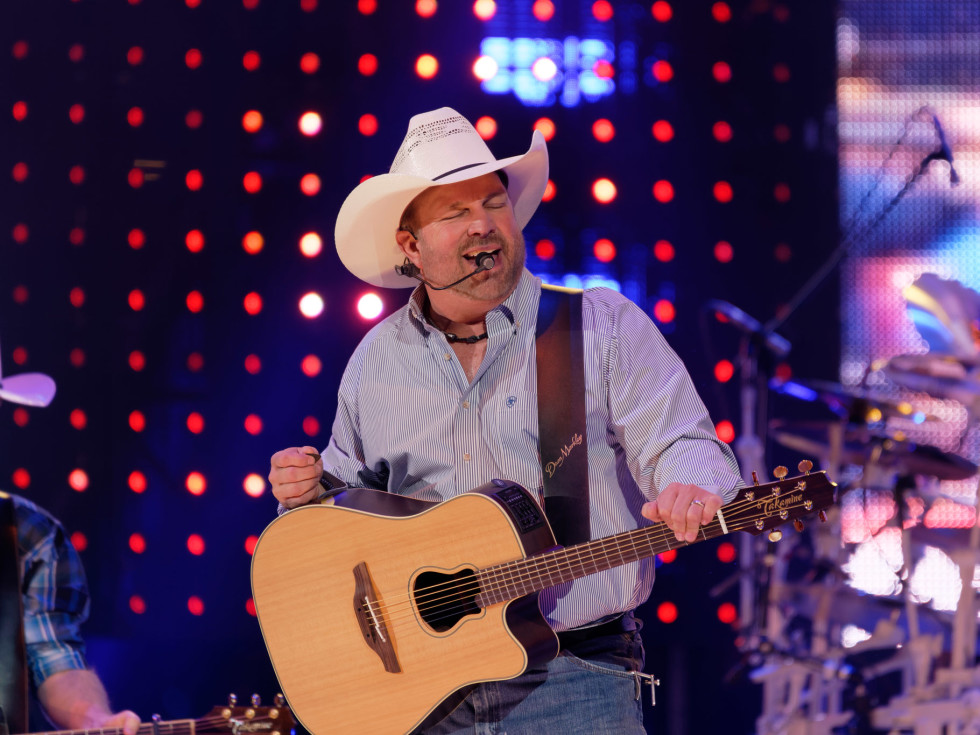 Garth Brooks opening night RodeoHouston eyes closed
