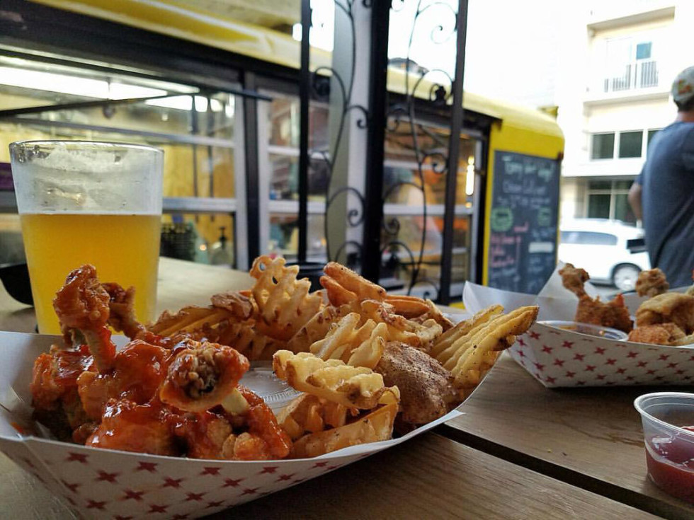 Cult-favorite food truck flies into South Austin in this dining news