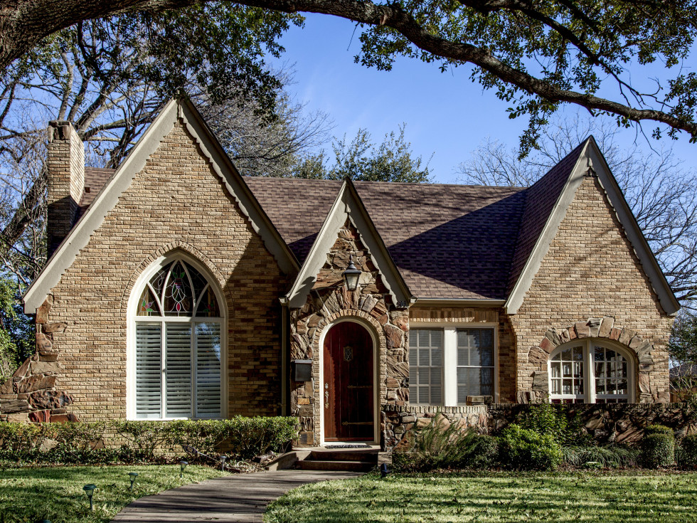 This Dallas home tour takes impeccable interior design to new heights